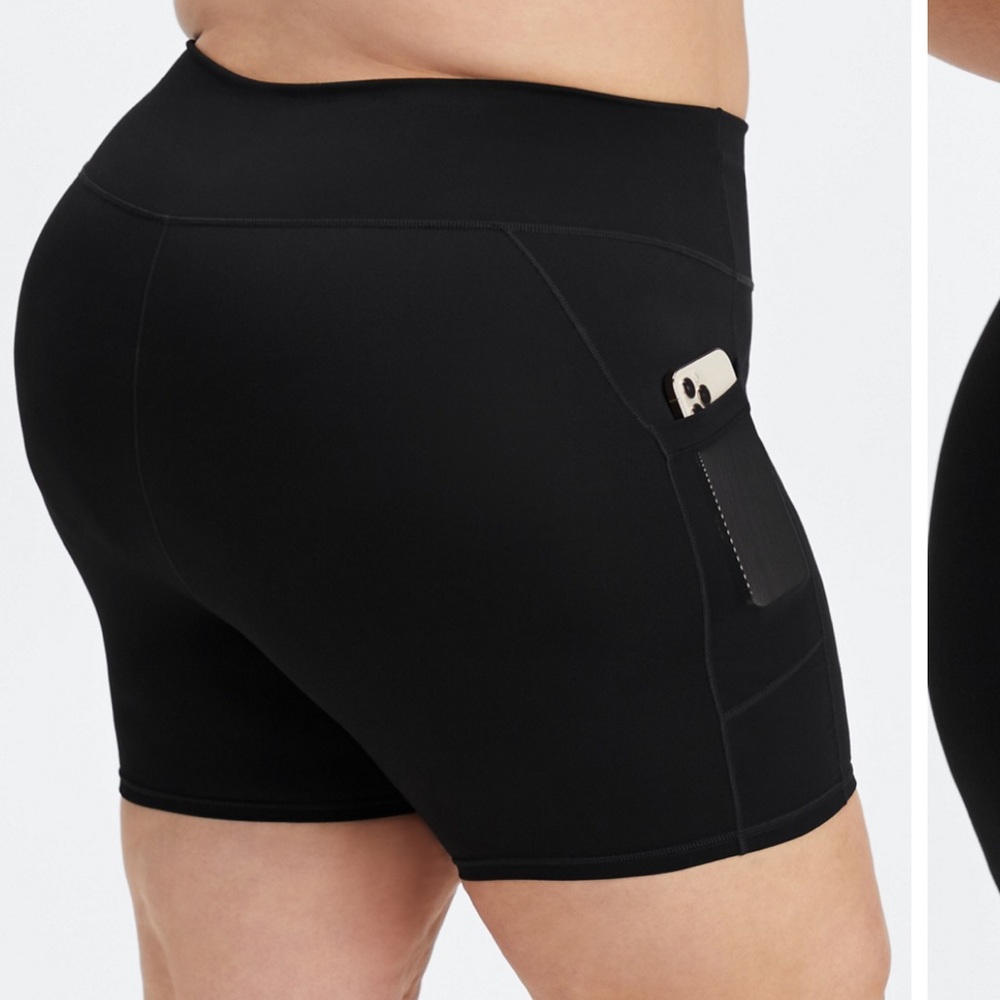 Fabletics NWT Mila On-The-Go PowerHold High-waisted 6” shorts Black 1x